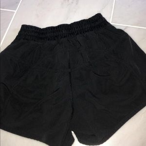 Size 4 lululemon tracker shorts